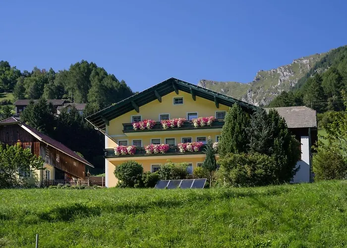 Konukevi Waldhauser 3*